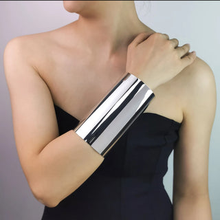 Solid Arm Cuff